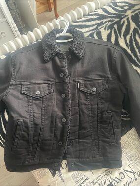 Levi's Black Sherpa-Trim Denim Jacket